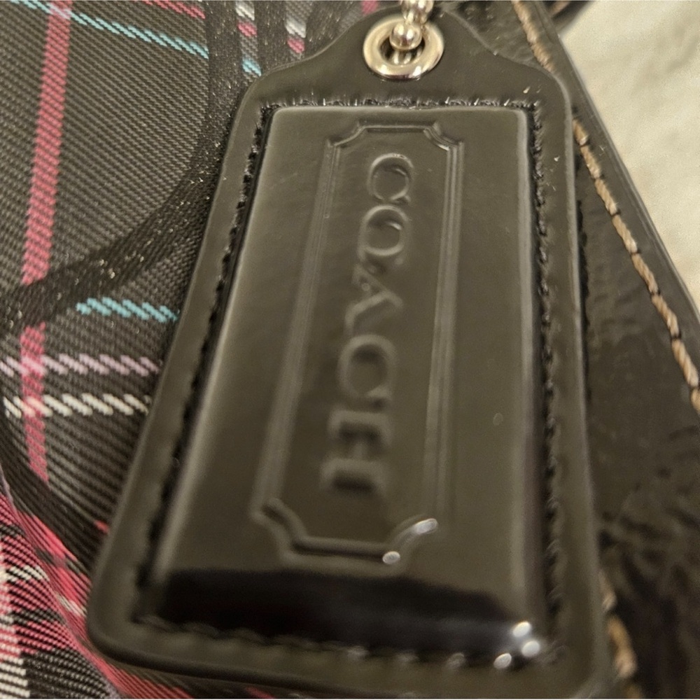 Coach Tartan Plaid Tote EUC No Callouts - Picture 9 of 12